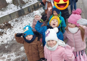 Dzieci w drodze do biblioteki