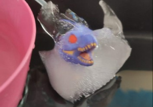 Jajo dinozaura z lodu