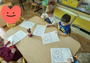 Dzieci wycinają
